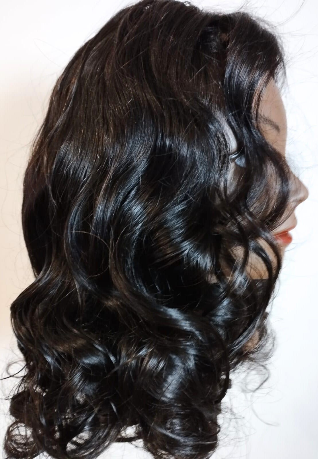 Perruque femme cheveux bouclés 14". Cheveux humains, origine Vietnam