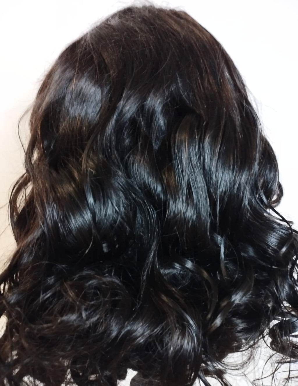 Perruque femme cheveux bouclés 14". Cheveux humains, origine Vietnam